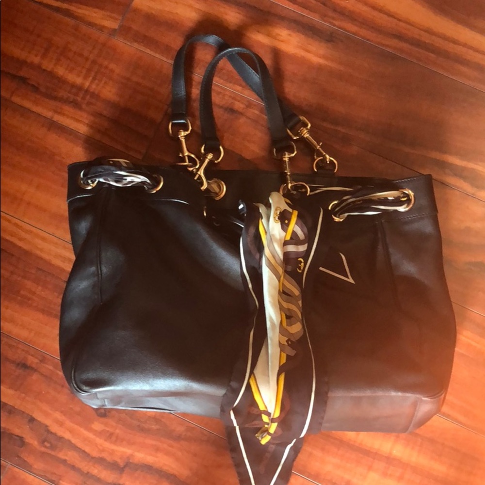 Gucci purse